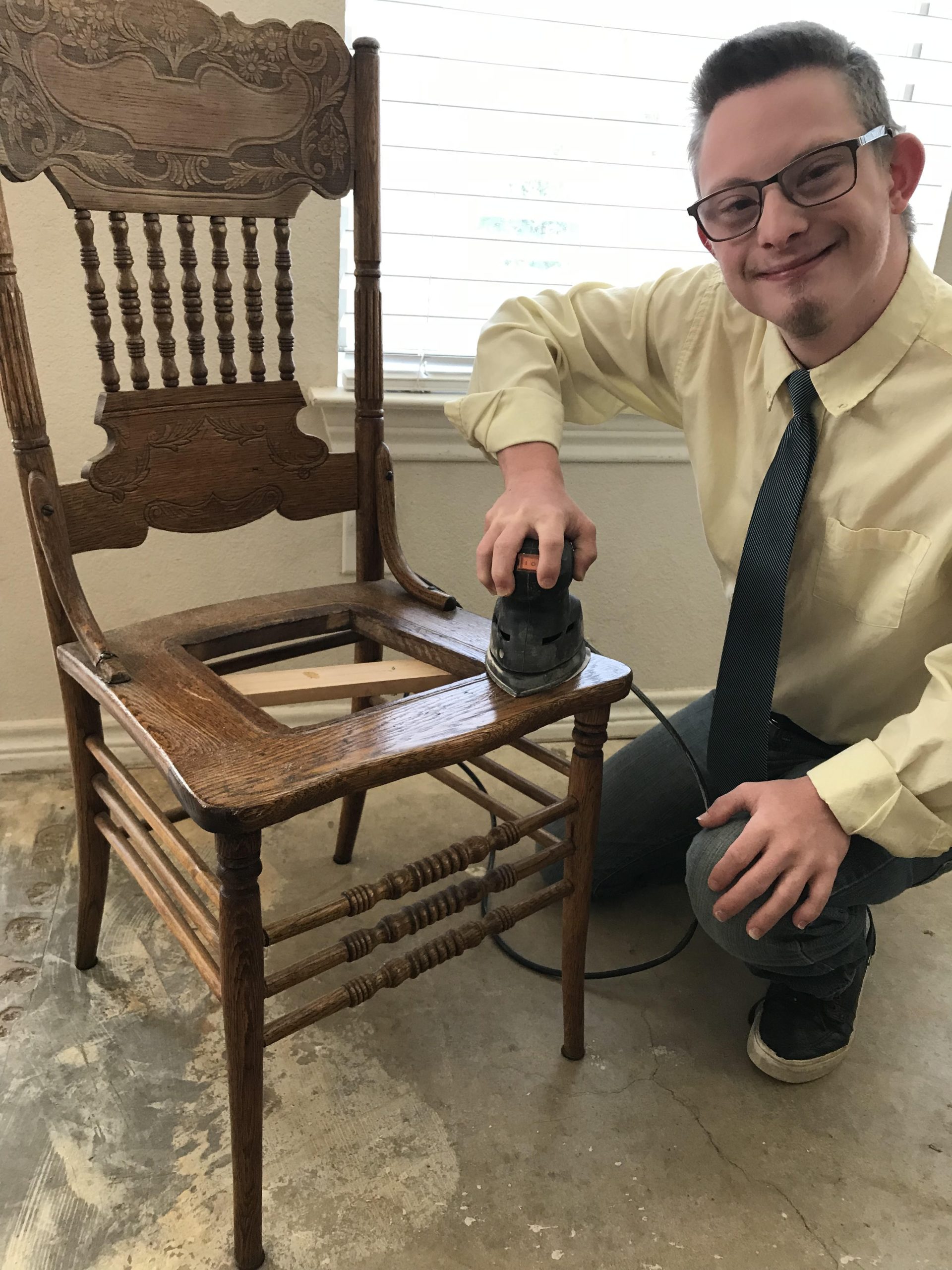 Andy-Chair-Pic2